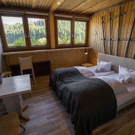 Berghotel Und Restaurant Kraeuter Chalet Фуртванген Экстерьер фото