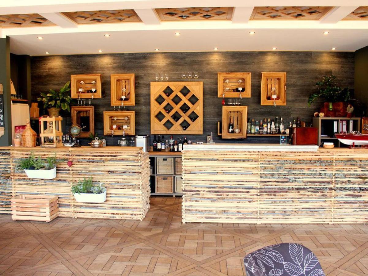 Berghotel Und Restaurant Kraeuter Chalet Фуртванген Экстерьер фото